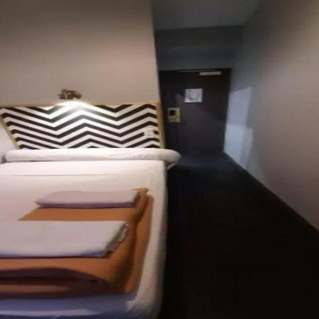 Hipotel Paris Belleville Gare De L'Est Екстер'єр фото